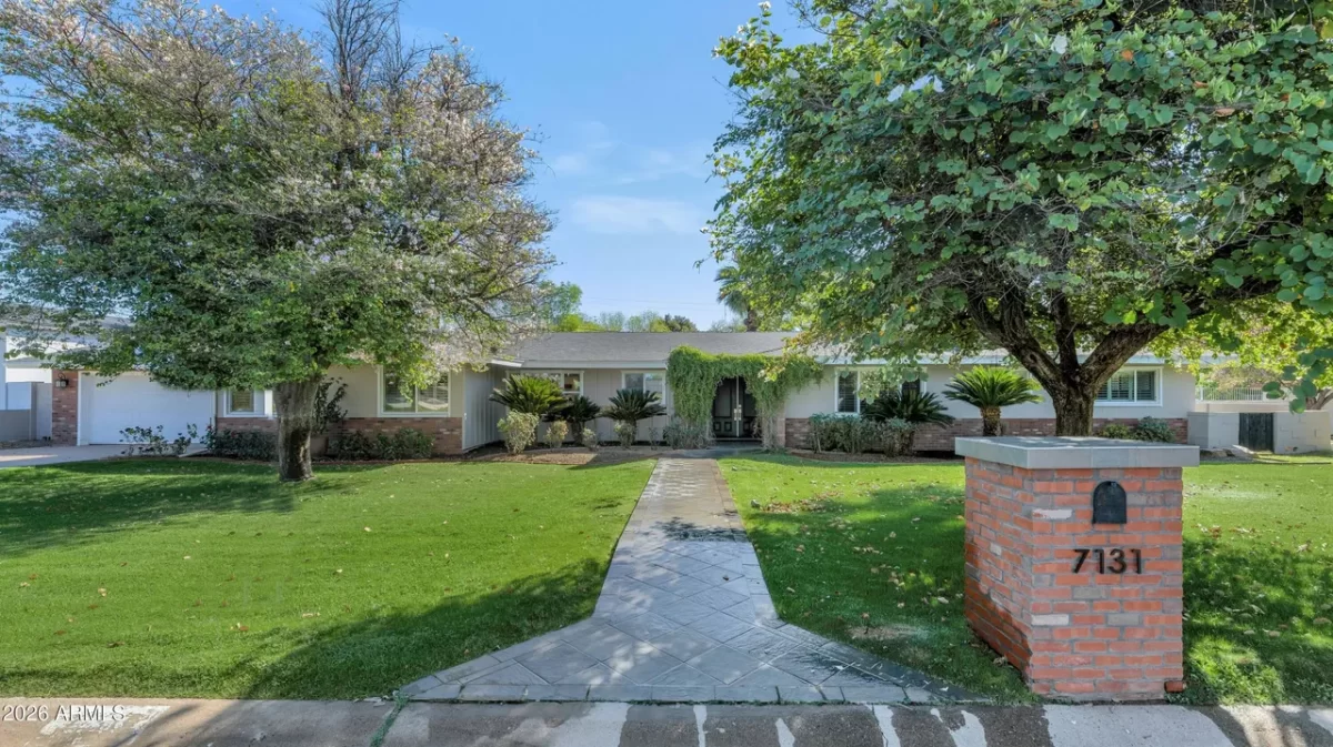 4BR House for Sale in Phoenix, AZ