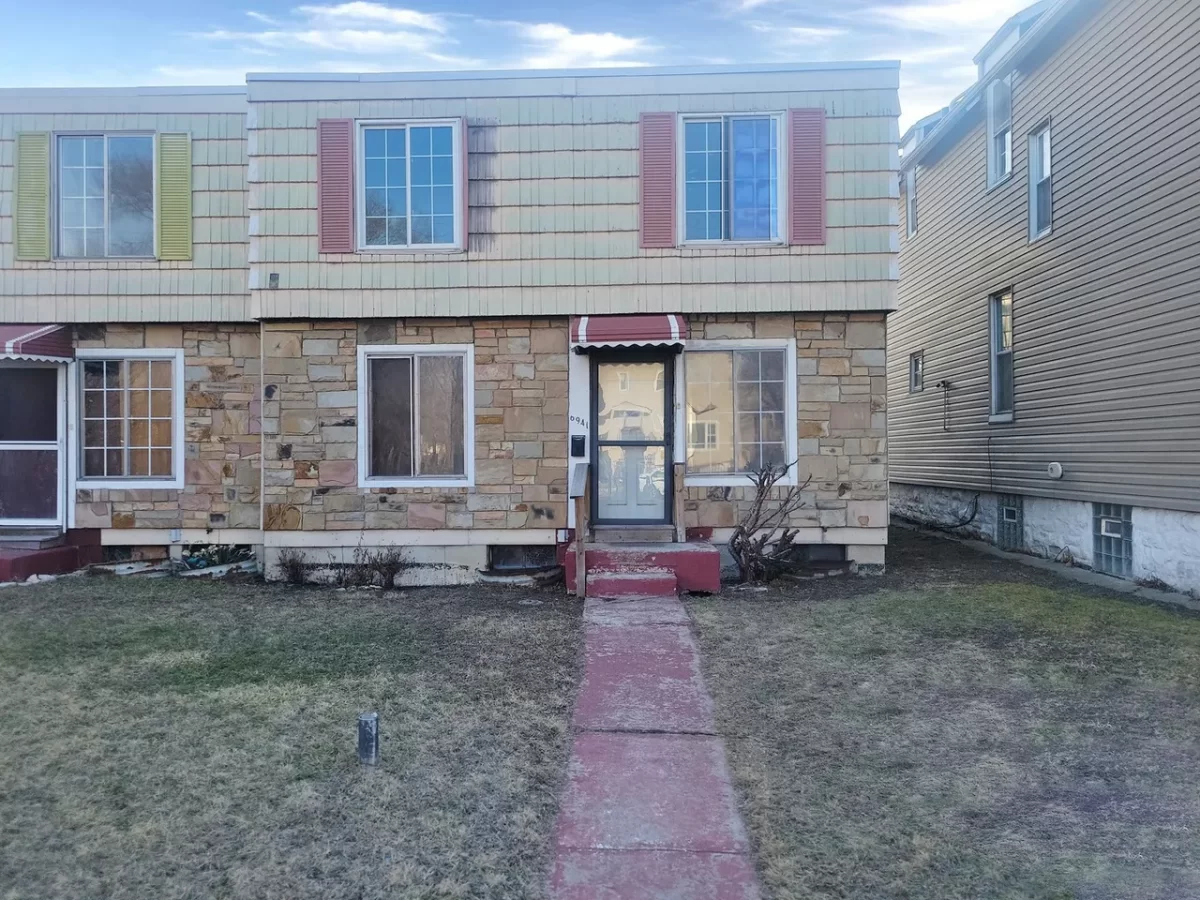 3BR Townhouse for Sale in Chicago, IL