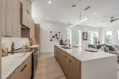 2BR Condo for Sale in Dallas, TX