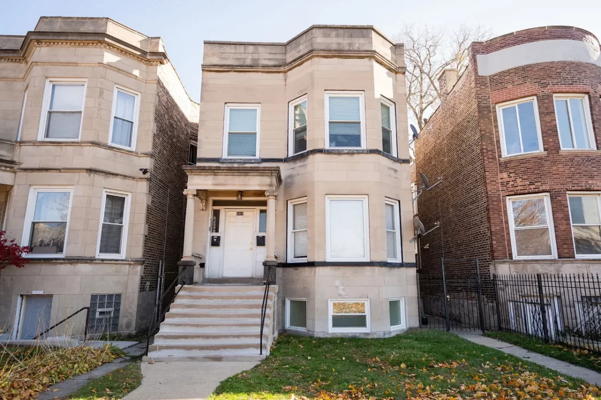 8BR Multi-Family for Sale in Chicago, IL