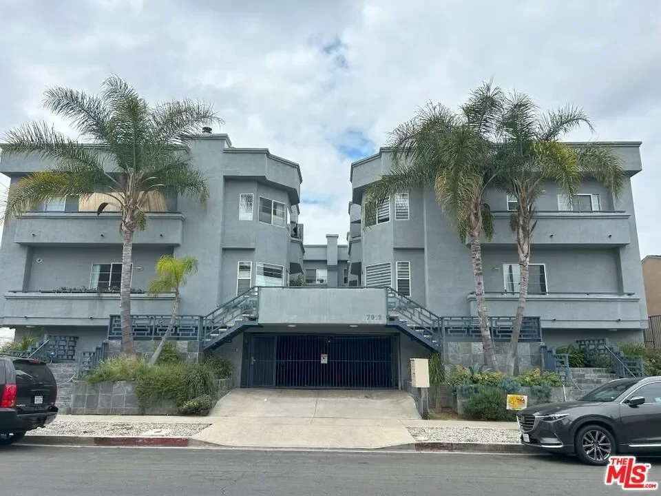 3BR Townhouse for Rent in Los Angeles, CA