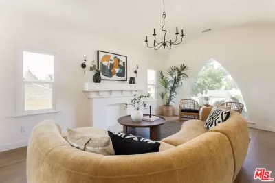 2BR Condo for Sale in Los Angeles, CA