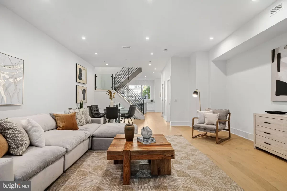 4BR Townhouse for Sale in Philadelphia, PA