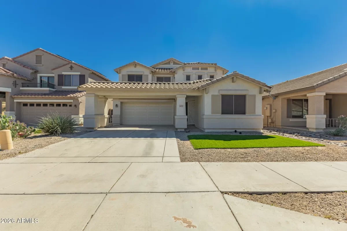 4BR House for Sale in Phoenix, AZ