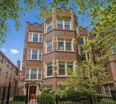 3BR Condo for Sale in Chicago, IL