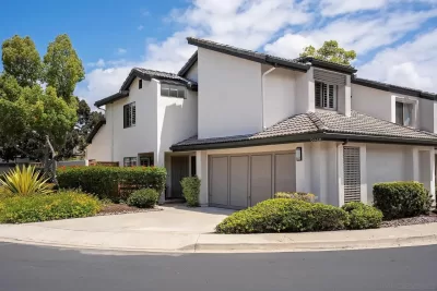 3BR Townhouse for Rent in San Diego, CA