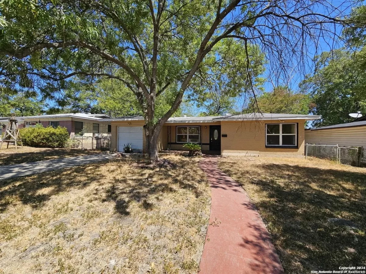3BR House for Sale in San Antonio, TX