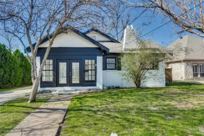 2BR House for Rent in Dallas, TX