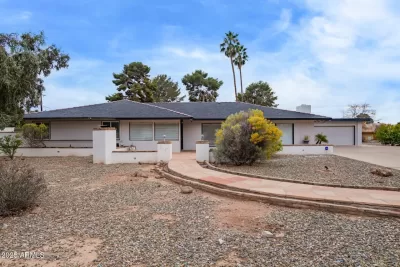 4BR House for Rent in Phoenix, AZ
