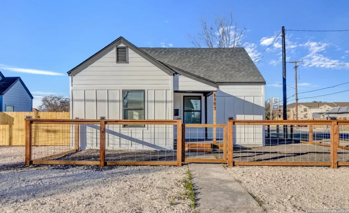 2BR House for Rent in San Antonio, TX