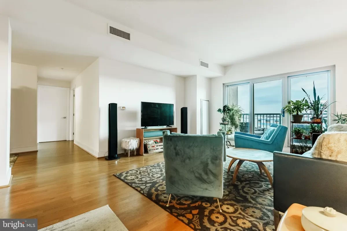 2BR Condo for Sale in Philadelphia, PA