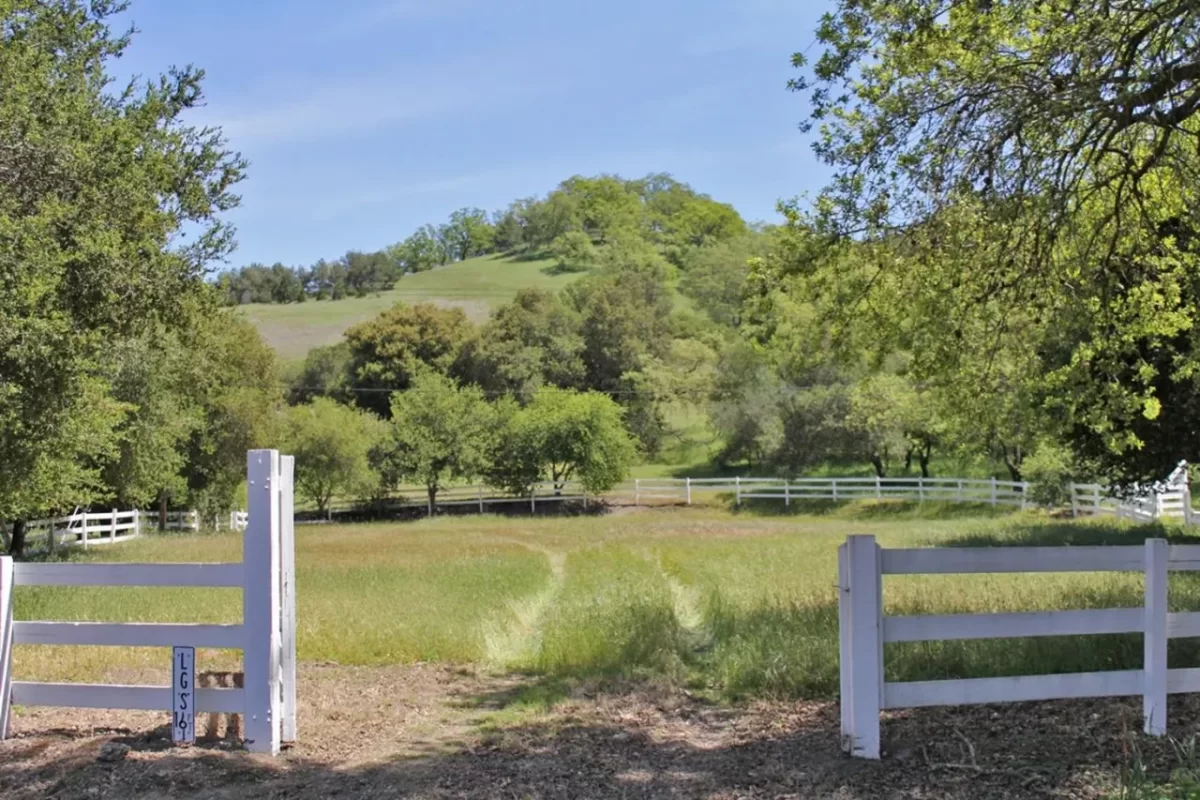 6BR House for Sale in Los Gatos, CA