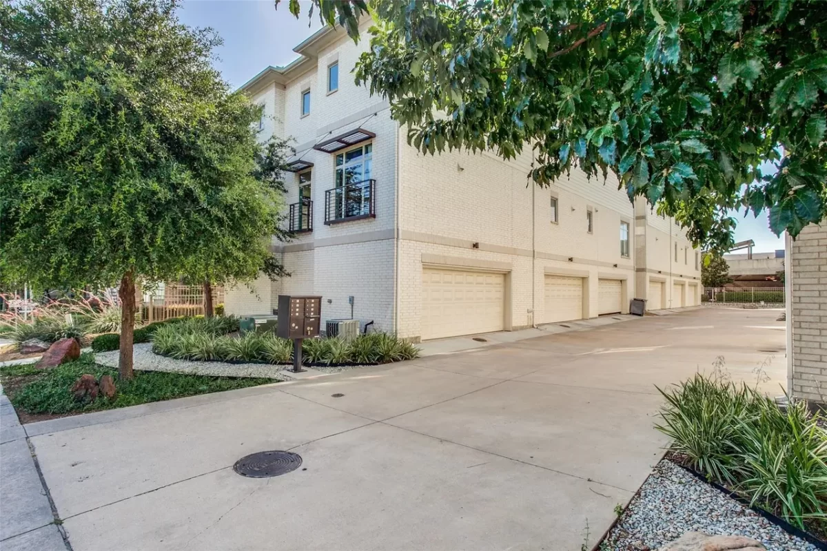 3BR Condo for Rent in Dallas, TX