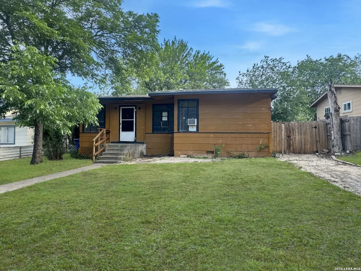 2BR House for Sale in San Antonio, TX