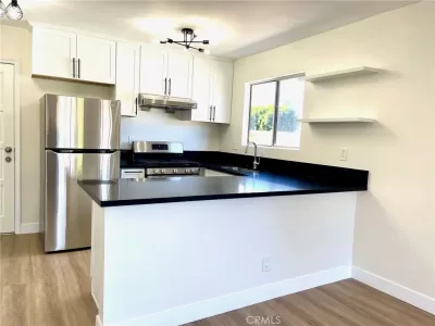 2BR House for Rent in Los Angeles, CA
