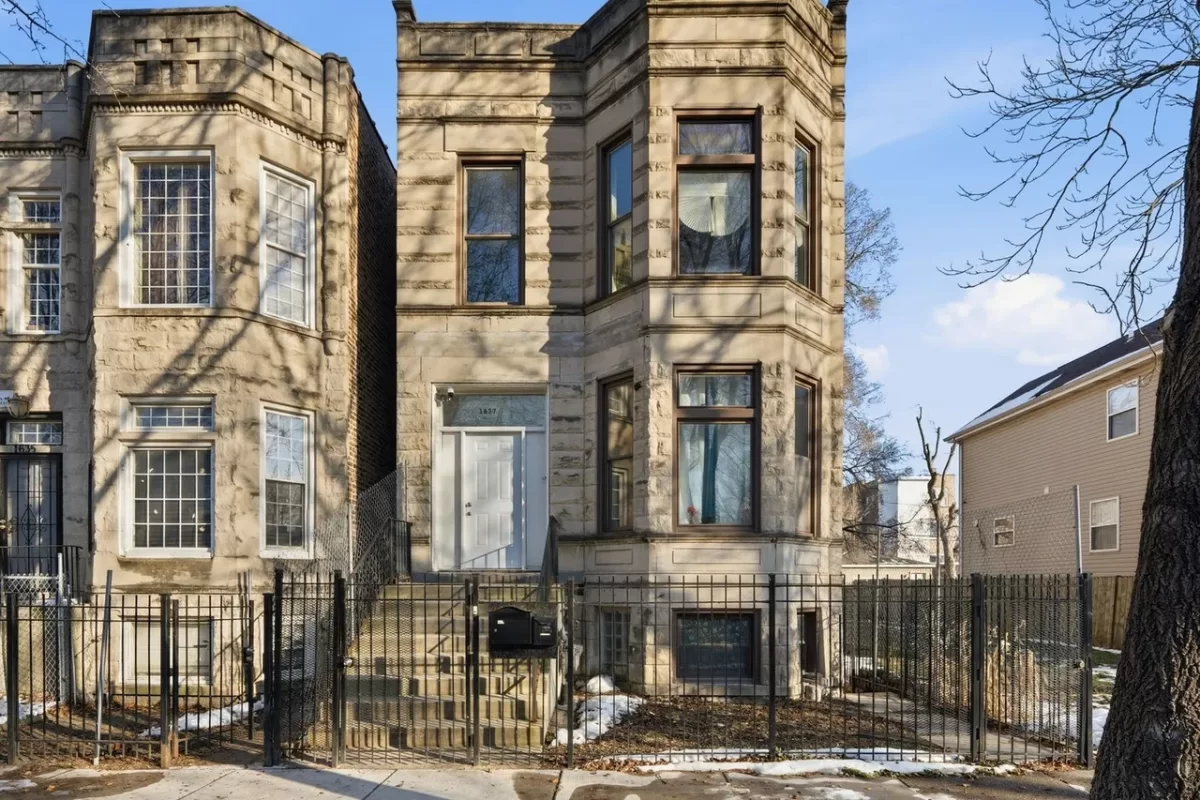 2BR House for Rent in Chicago, IL