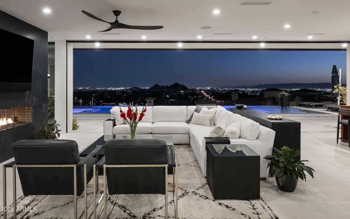 4BR House for Sale in Phoenix, AZ