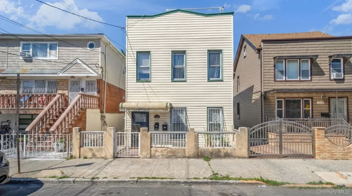 5BR Multi-Family for Sale in Brooklyn, NY