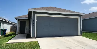 2BR House for Rent in San Antonio, TX