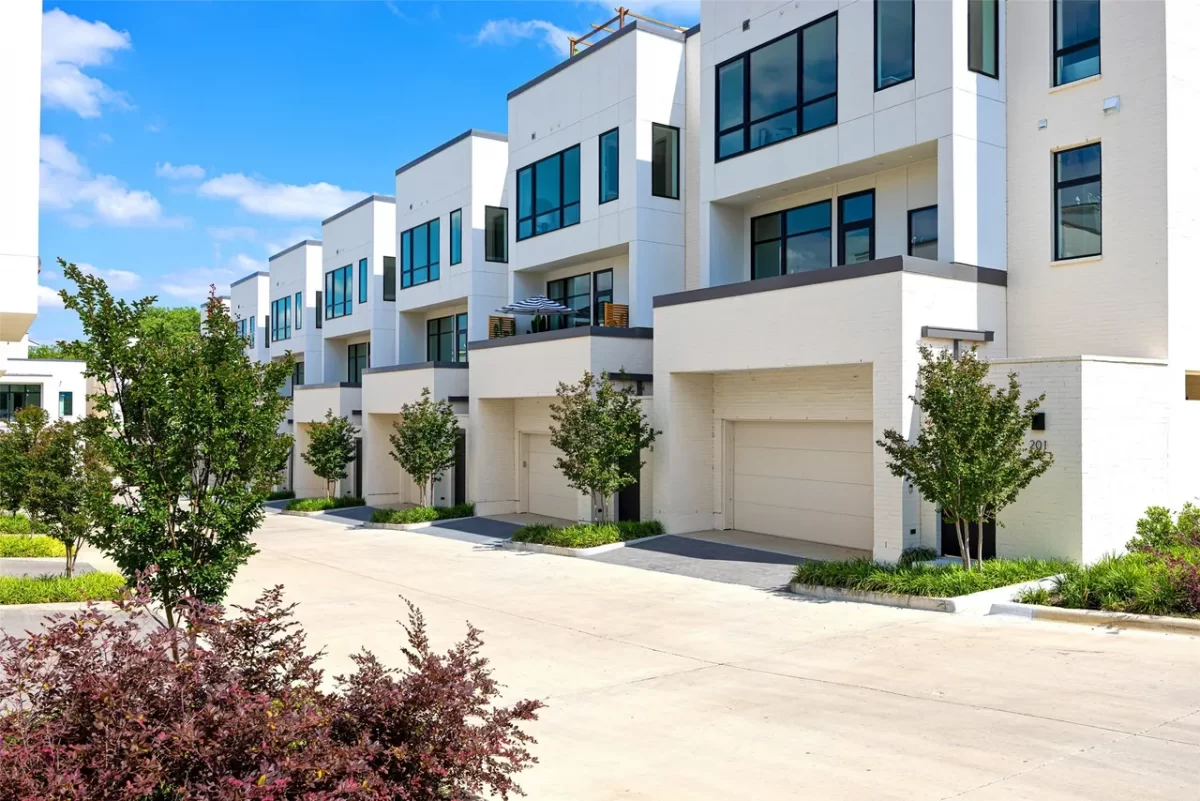 3BR Condo for Sale in Dallas, TX