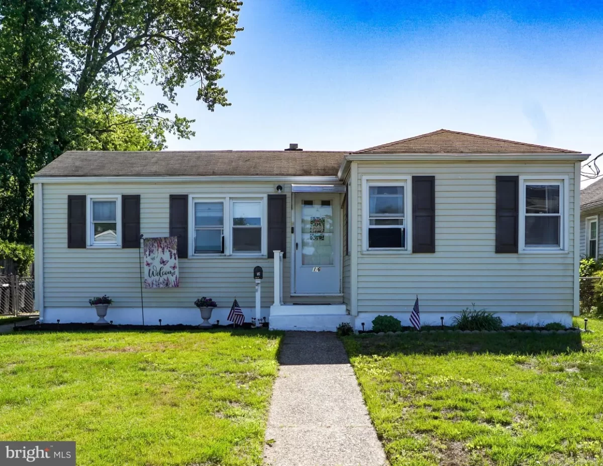 2BR House for Sale in Mount Ephraim, NJ