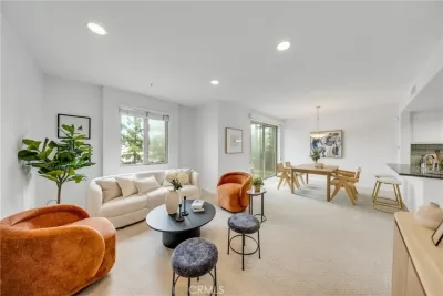 2BR Condo for Sale in Pasadena, CA