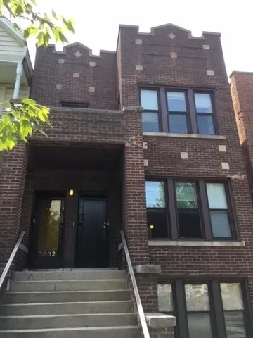 2BR House for Rent in Chicago, IL