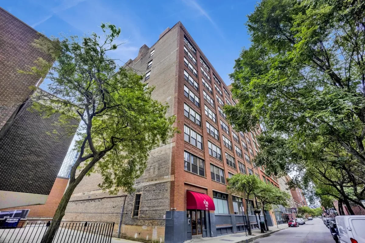 2BR Condo for Rent in Chicago, IL