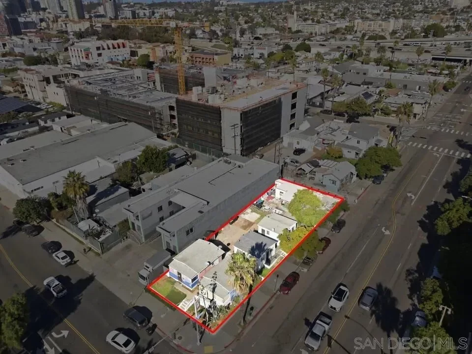 4BR Multi-Family for Sale in San Diego, CA