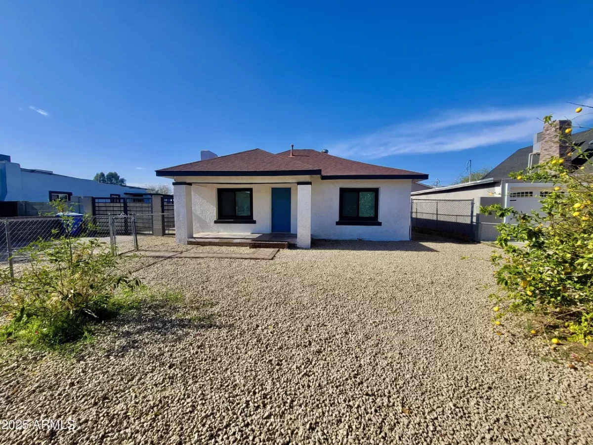 2BR House for Sale in Phoenix, AZ