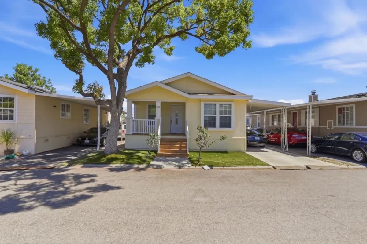3BR Mobile Home for Sale in San Jose, CA