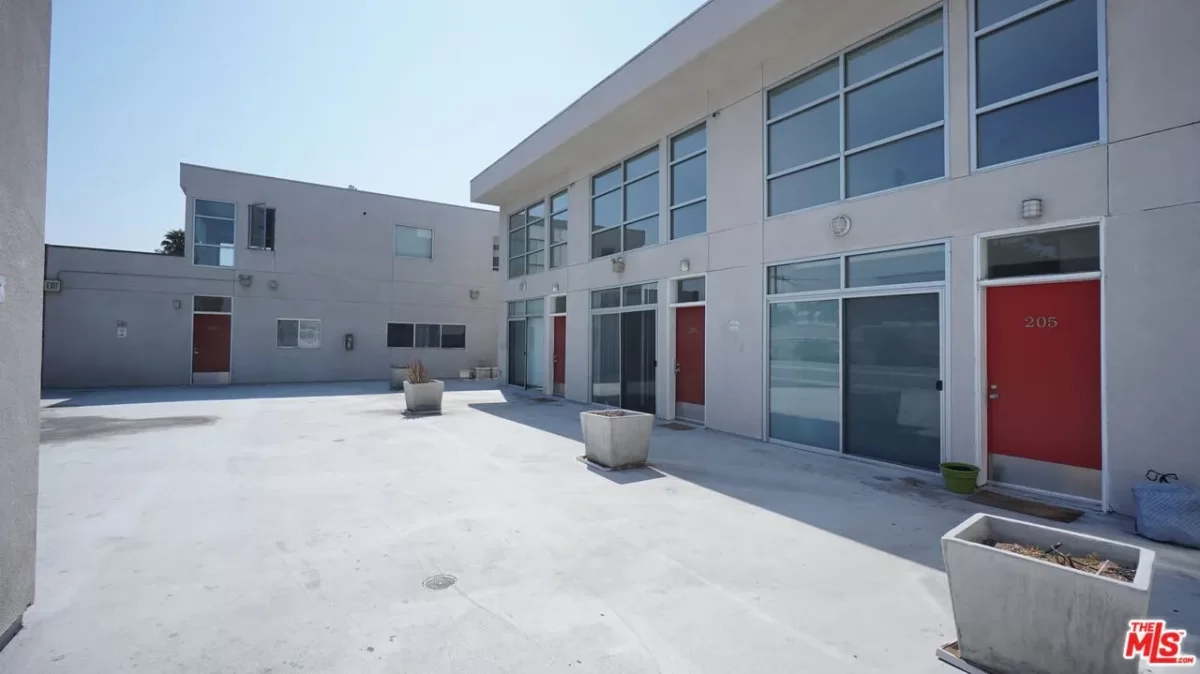3BR Townhouse for Rent in Los Angeles, CA