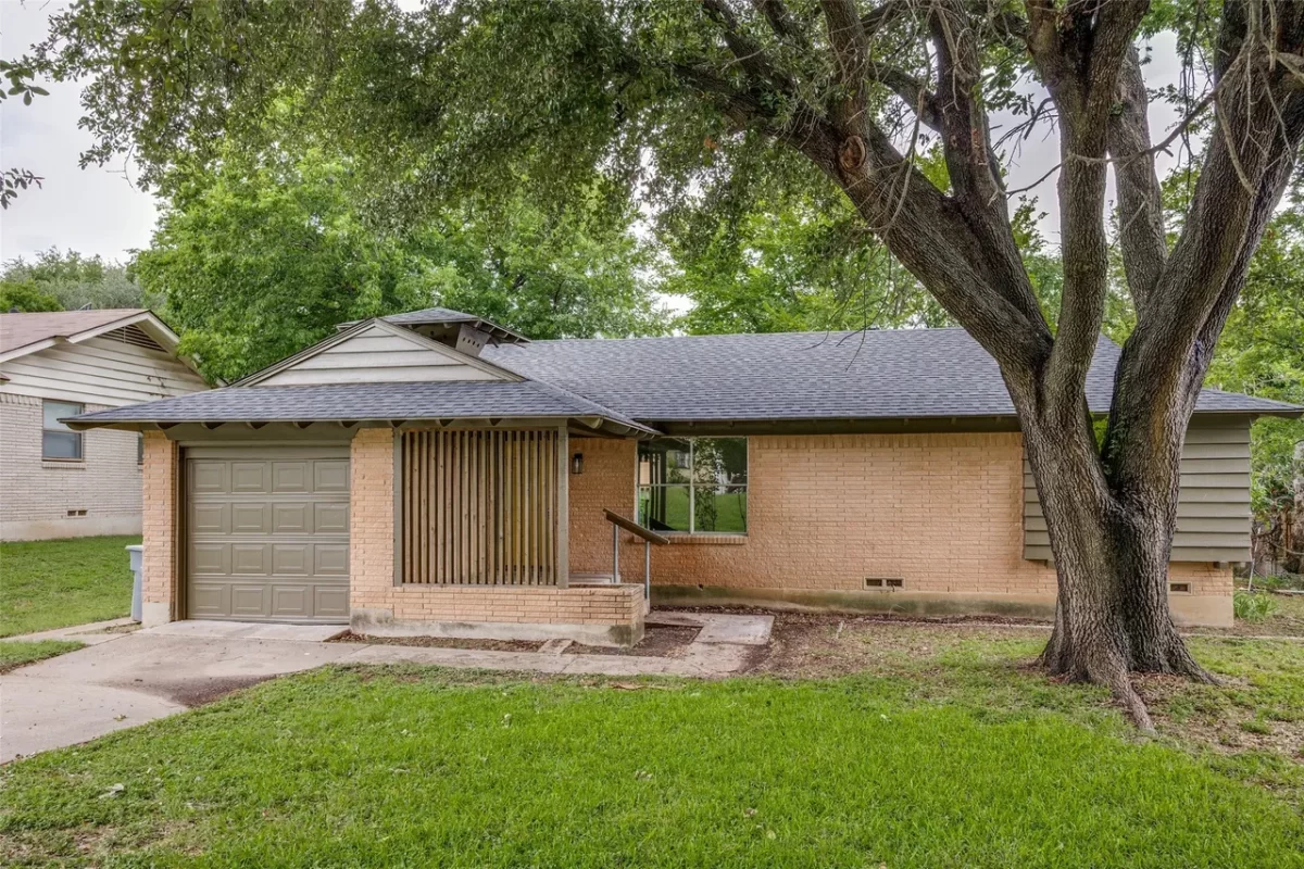 3BR House for Sale in Dallas, TX