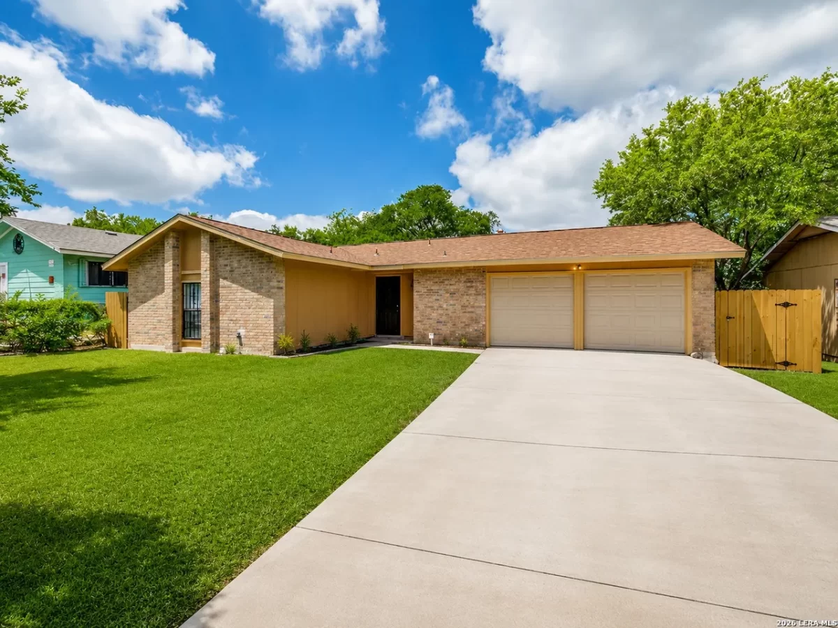 3BR House for Sale in San Antonio, TX