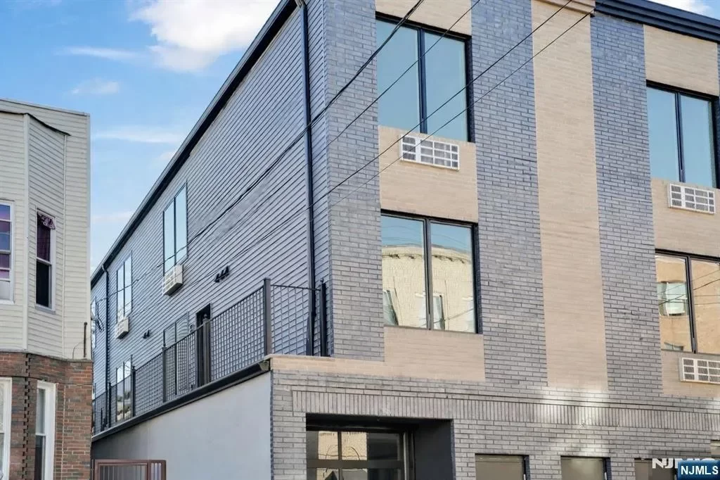 3BR Condo for Sale in Union City, NJ