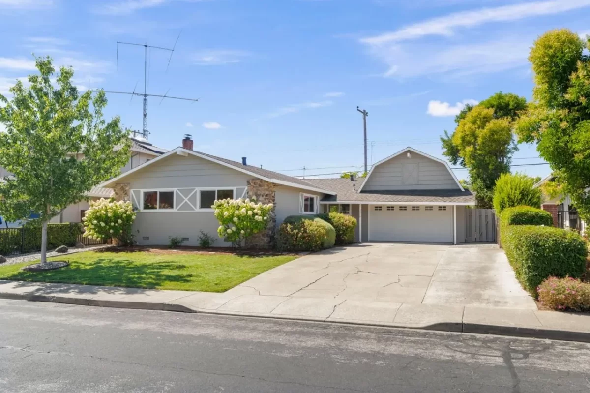 4BR House for Sale in Santa Clara, CA