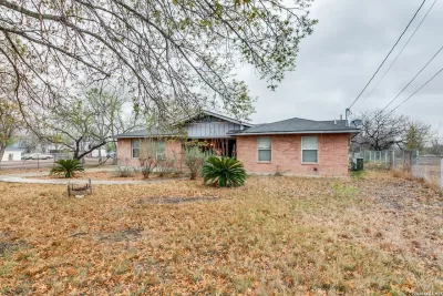 4BR House for Sale in San Antonio, TX