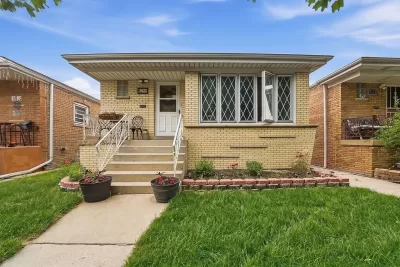 3BR House for Sale in Chicago, IL