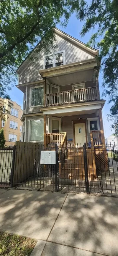 4BR House for Rent in Chicago, IL