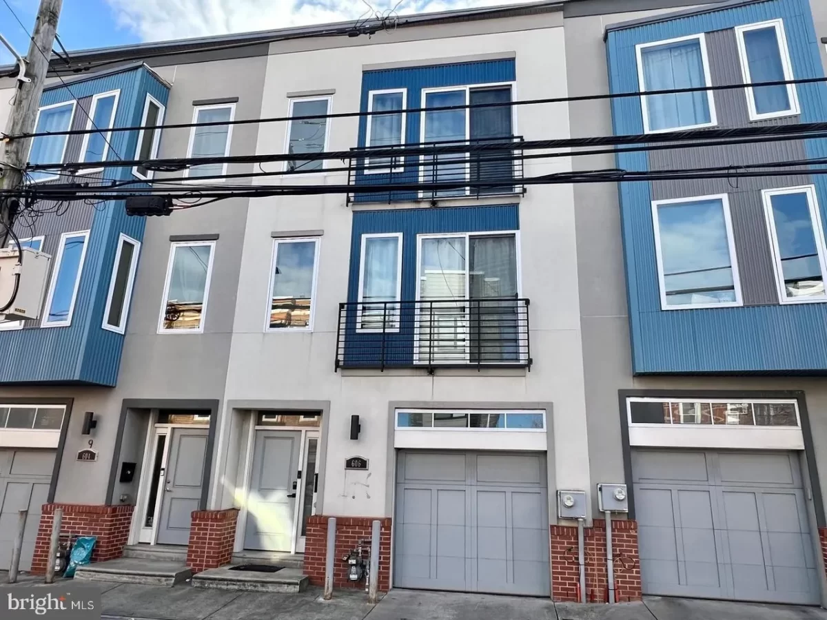 3BR Townhouse for Sale in Philadelphia, PA