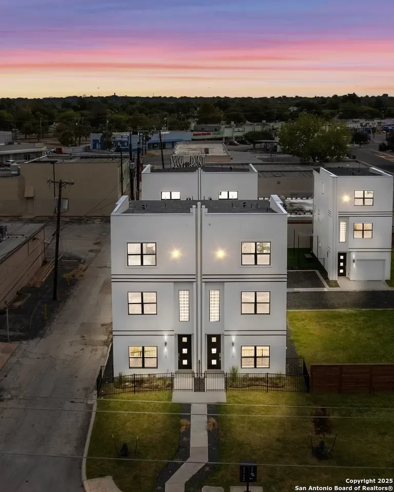 3BR House for Sale in San Antonio, TX