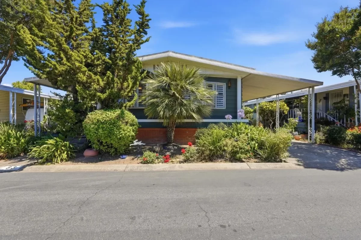 2BR Mobile Home for Sale in San Jose, CA