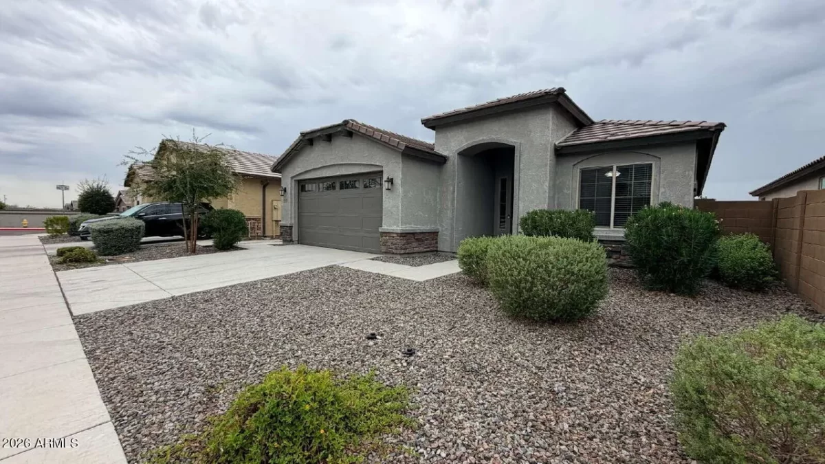 4BR House for Rent in Phoenix, AZ