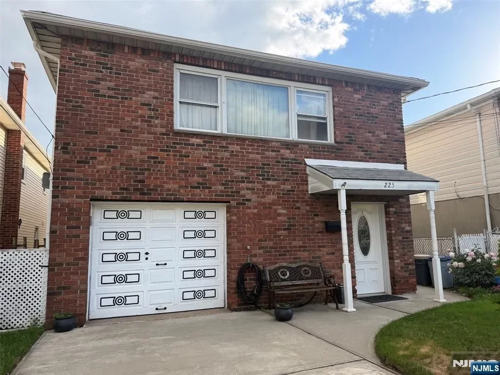 1BR Multi-Family for Rent in Secaucus, NJ
