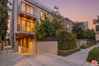 2BR Townhouse for Rent in Los Angeles, CA