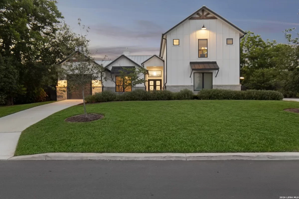 4BR House for Sale in Terrell Hills, TX