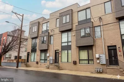 2BR Condo for Sale in Philadelphia, PA