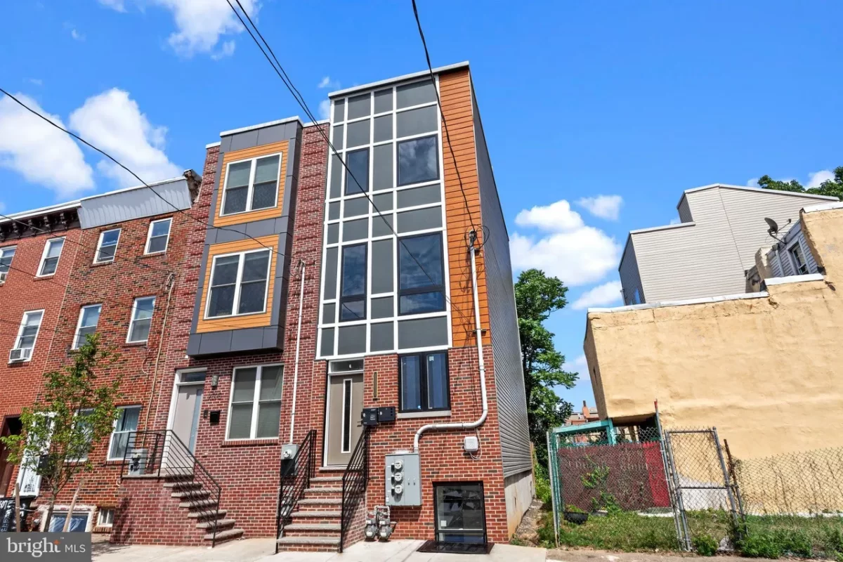 2BR Townhouse for Rent in Philadelphia, PA
