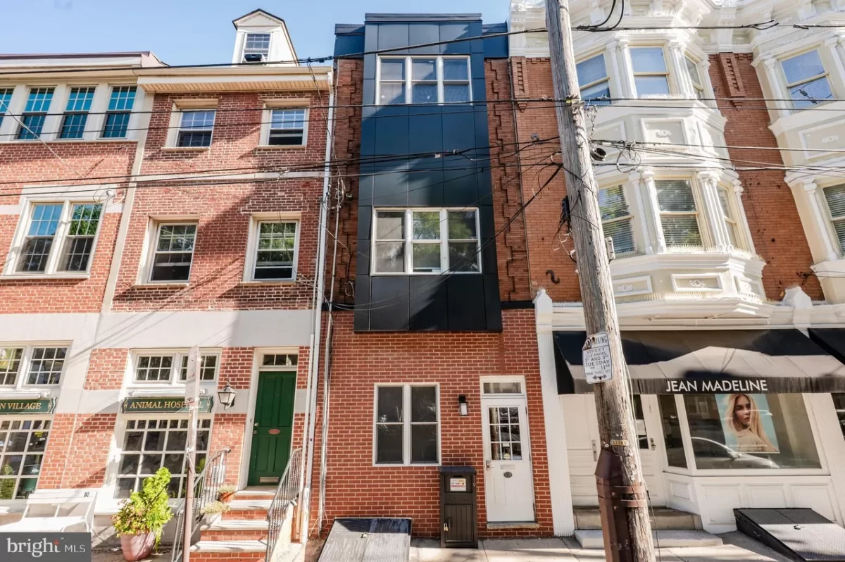 3BR Townhouse for Sale in Philadelphia, PA