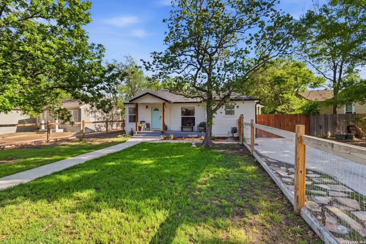 3BR House for Sale in San Antonio, TX